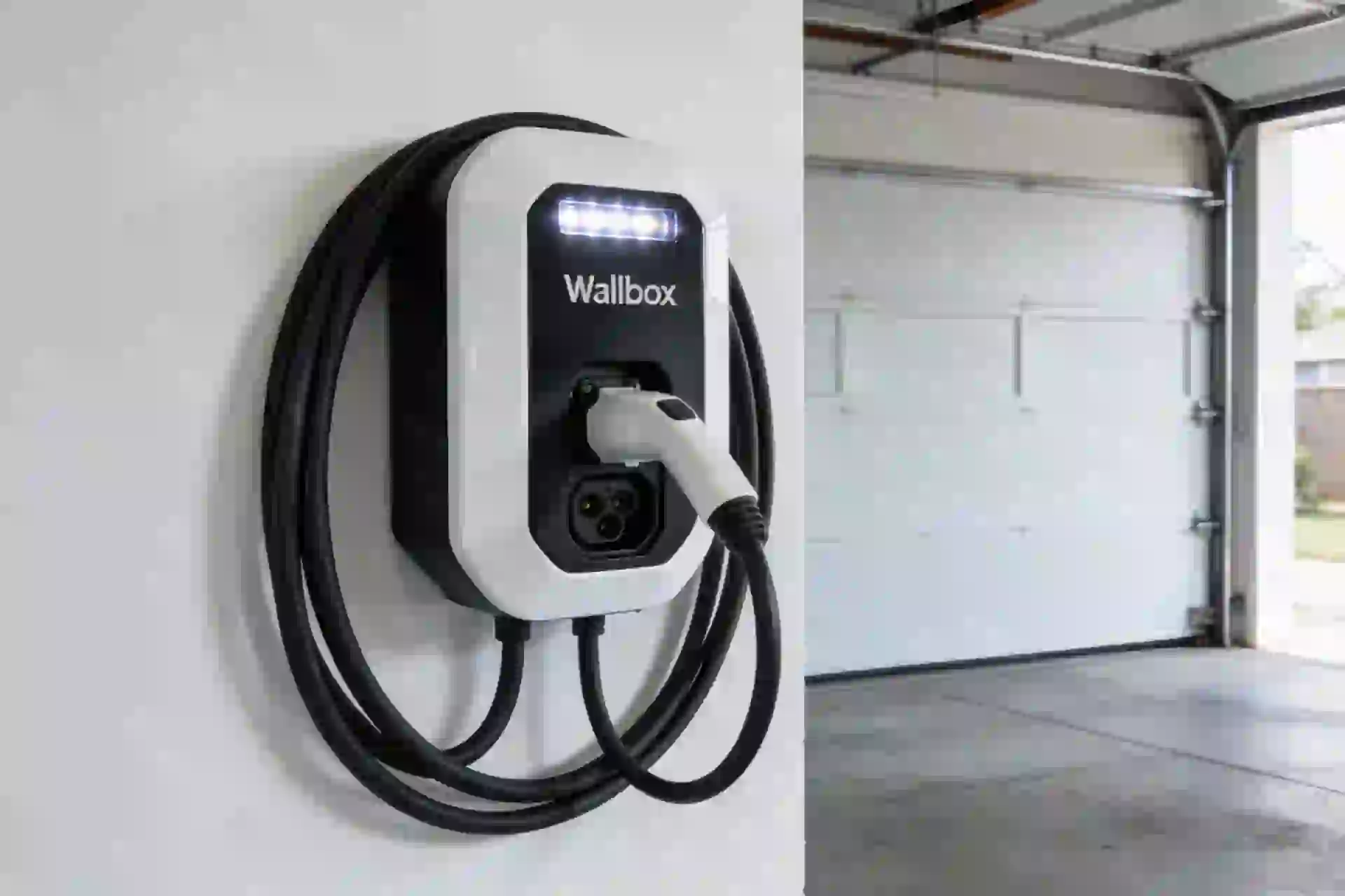 Installation borne de recharge à Dauphin